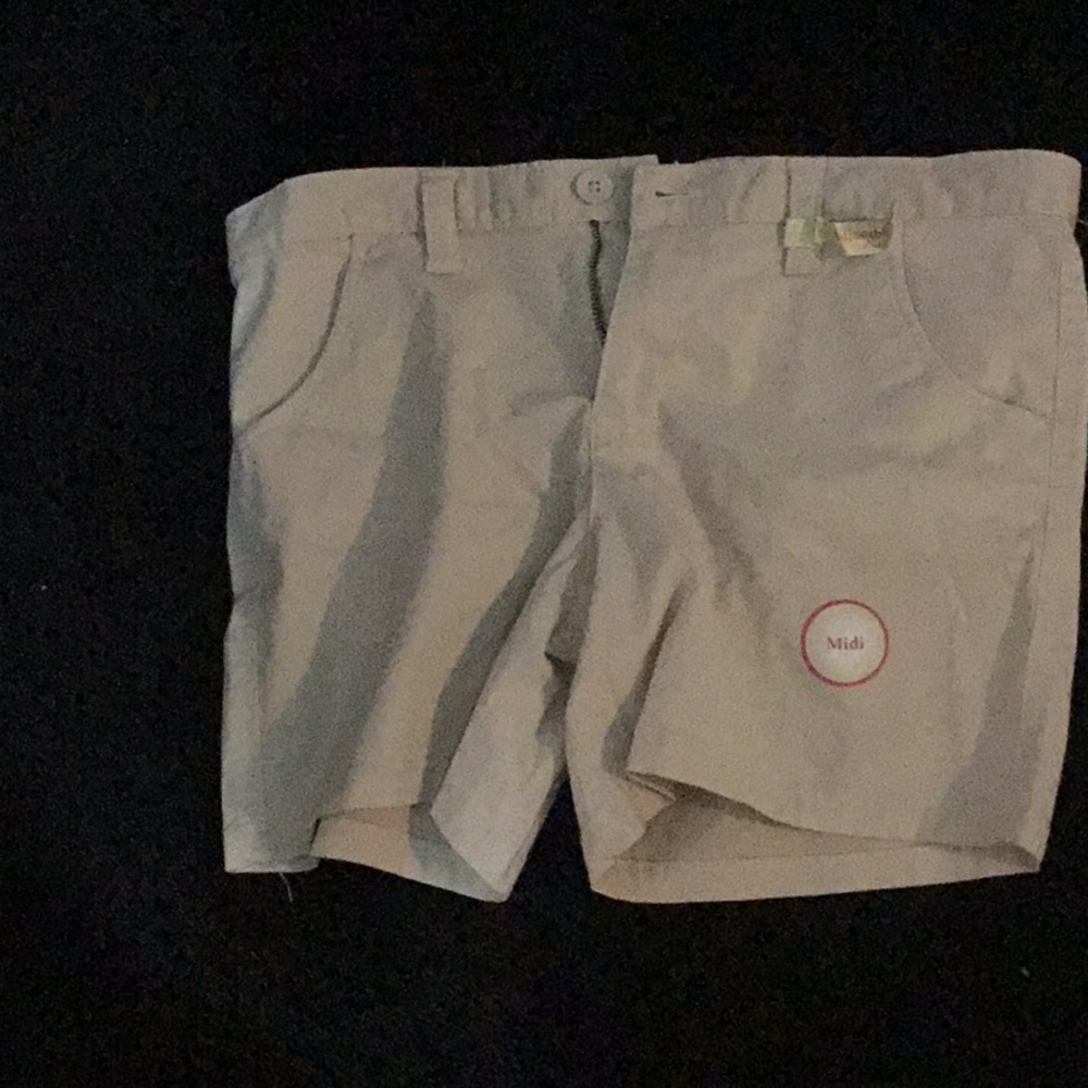 Girls khaki shorts